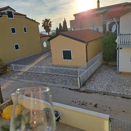 Mala Smokva Apartments Vir Prezida Exterior photo